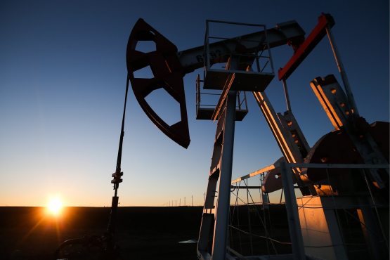 Жаҳондаги етакчи нефть компанияларининг даромадлари қисқара бошлади