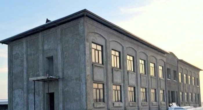 Сирдарёда қарздорнинг кўчмас мулки аукционга чиқарилди