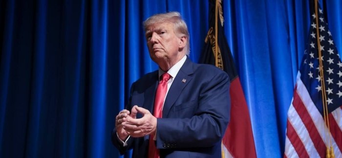 Трамп ўзига нисбатан қилинган суиқасд Оқ уйда бал зали йўқлиги сабабли содир бўлганини маълум қилди