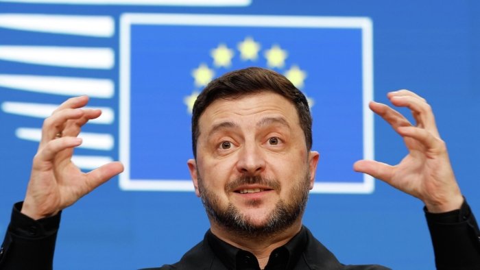 Зеленский аҳолиси 1 ярим миллионни ташкил қиладиган Кипрдан ёрдам кутмоқда