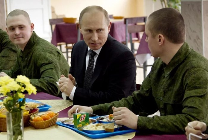 Putin armiyaga qo‘shilish bonusini ikki baravar oshirdi