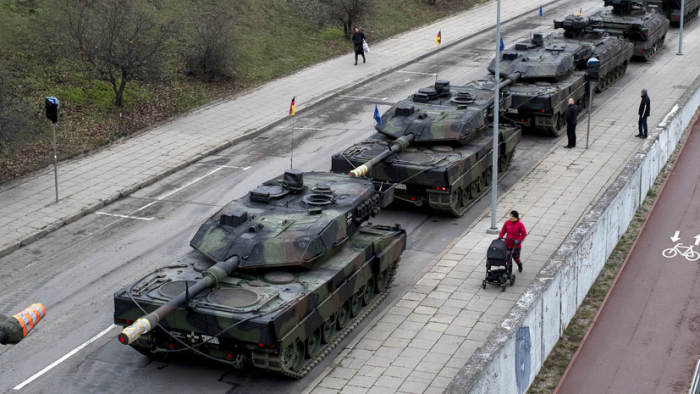 Ukrainaning Germaniyadagi elchisi Germaniya hukumatidan Kiyevga tanklar yetkazib berishga ruxsat berishni talab qildi