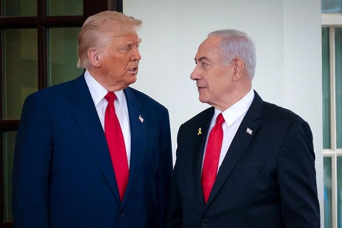 Трамп Исроил бош вазири Биньямин Нетаняҳуга қарши коррупция ишини тўхтатишни талаб қилди