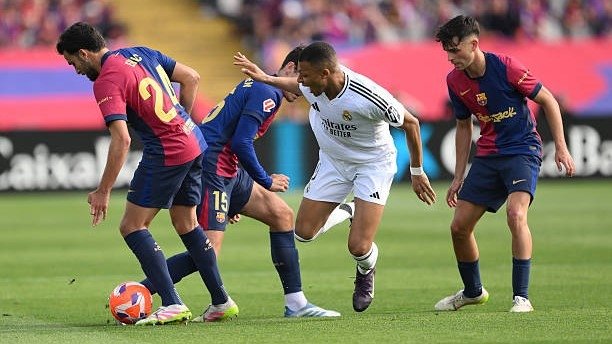 Педри "Барселона"га "Реал"нинг қайси юлдузини олиб келишни исташини айтди