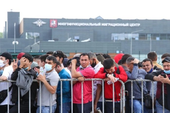 Rossiyada migrantlar uchun qo‘shimcha davlat boji joriy etildi