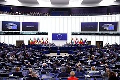 Россия Европарламентни янги жаҳон урушини қўзғатганликда айблади