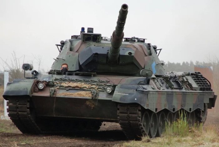 Германия Украинага яна 22 та Leopard 1 танкини юборади