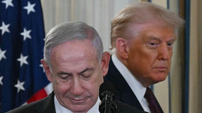 Netanyaxu Eronga qarshi "yolg‘iz" qolishi mumkin, deb ogohlantirdi Tramp