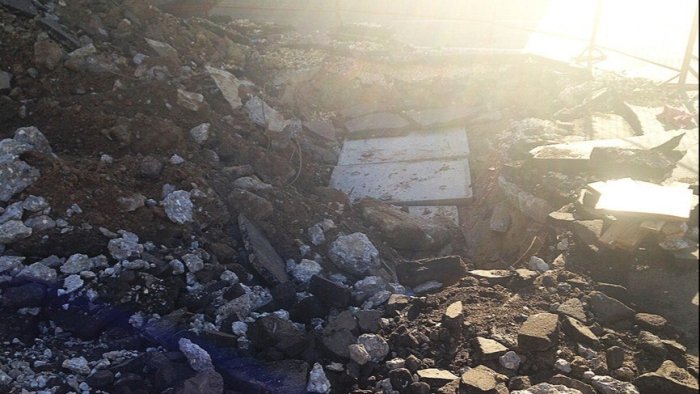 Tehronda turar-joy binosi qulab tushdi, odamlar vayronalar ostida qolib ketdi