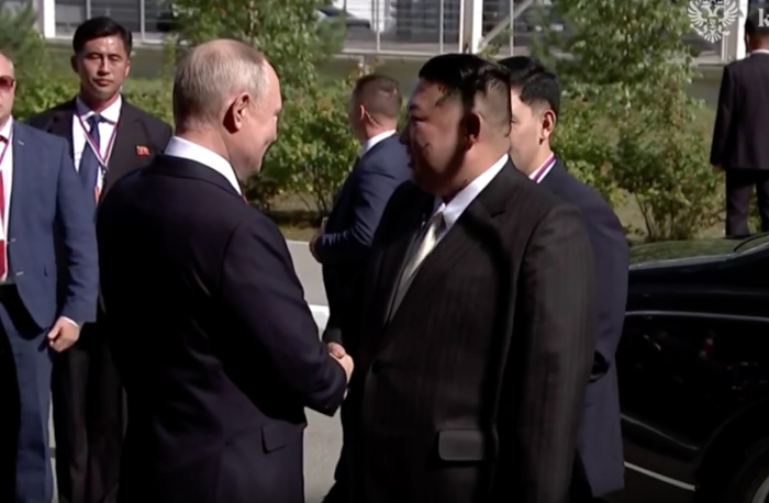 Путин Ким Чен Иннинг Шимолий Кореяга ташриф буюриш таклифини қабул қилди