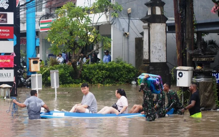 Balida suv toshqini qurbonlar soni 19 kishiga yetdi