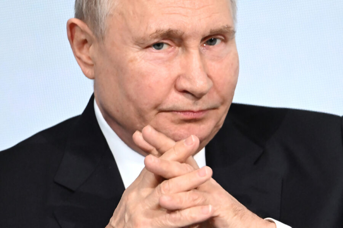 Кремлнинг айтишича, Путин ҳақиқатда глобал ўзгаришлар жараёнини бошқарган