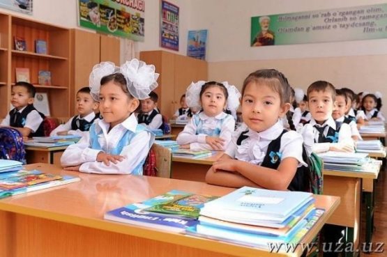 Birinchi sinf o‘quvchilariga qaysi o‘quv qurollari tekin berilishi kerak?