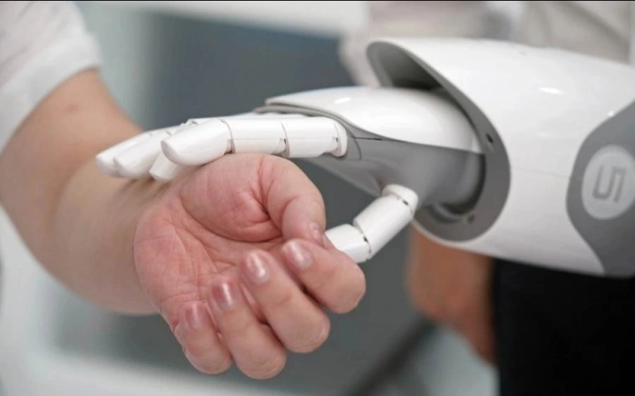 Xitoyda Xitoyda Parkinson kasalligi bilan og‘rigan bemorlar uchun ilk AI-shifokori ish boshladi