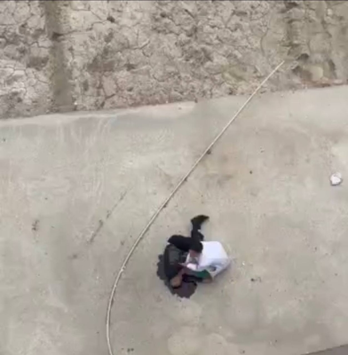 Navoiyda 3-qavatdan o‘zini pastga tashlagan erkak voqeasi bo‘yicha jinoyat ishi ochildi