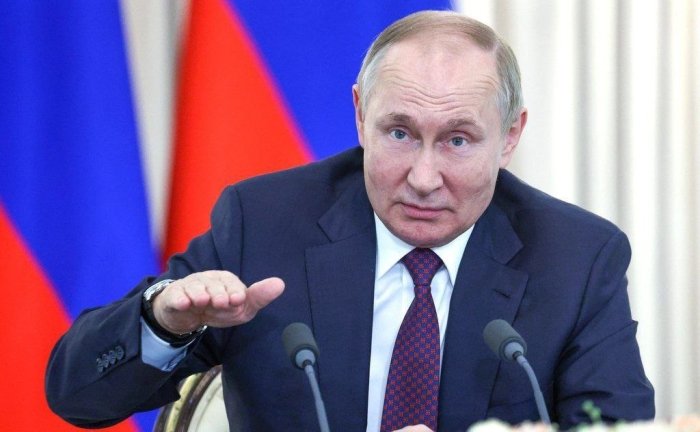 Путин мигрантлар учун патент тизимини бекор қилиш масаласини кўриб чиқишни таклиф қилди