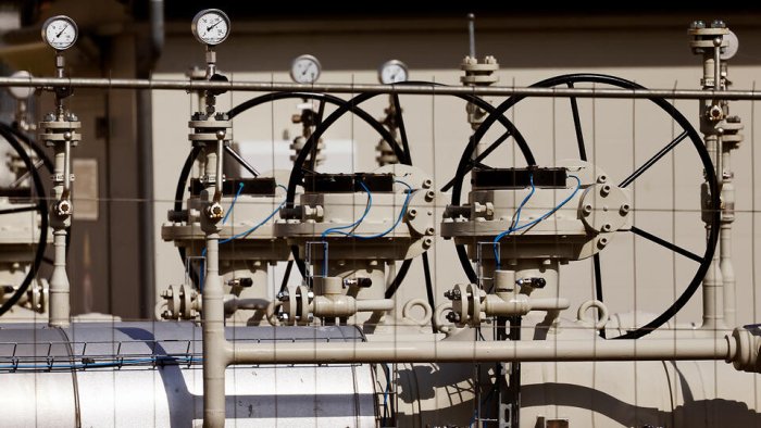 Rossiya Eronning gaz loyihalariga 8 milliard dollar sarmoya kiritadi