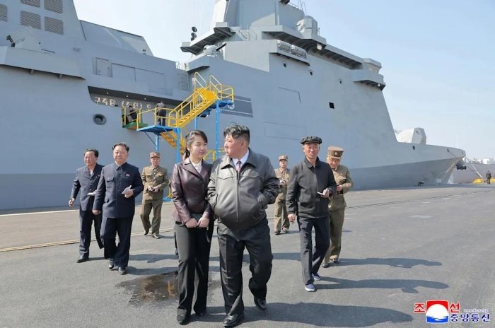 Kim Chen In harbiy kemani suvga tushirish paytida cho‘kib ketgan kemasozlik ishchilarini qatl qilishi mumkin