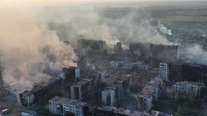 Медведевнинг режаси Россияга 50 миллион аскарга тушади