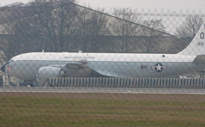 АҚШ "ядровий ҳидловчи"ни Британияга кўчирди