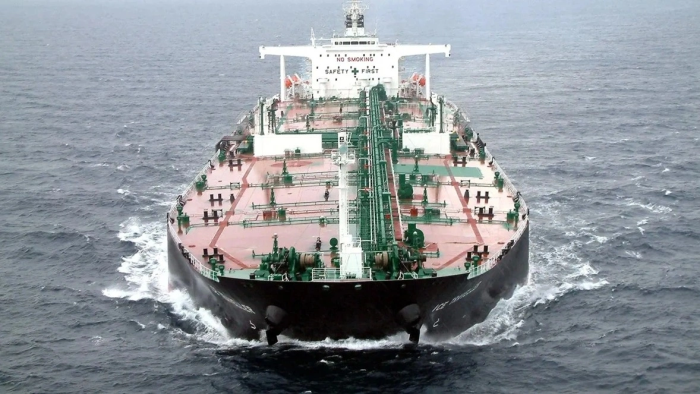 AQSh Rossiya neftiga qarshi sanksiyalarni yumshatmoqdami?