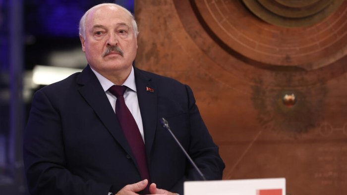 Lukashenko: "Tajriba bizga AQSh bilan "quchoqlashish va o‘pish"dan xulosa chiqarishga yordam beradi