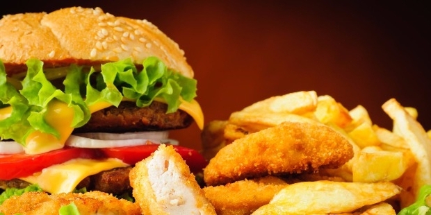Пастдарғомда  фуқаролар  "fast-food" дан захарланди