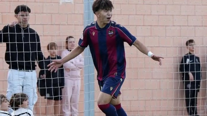 Qozog‘istonlik hujumchi La Liga klubi bilan shartnoma imzoladi