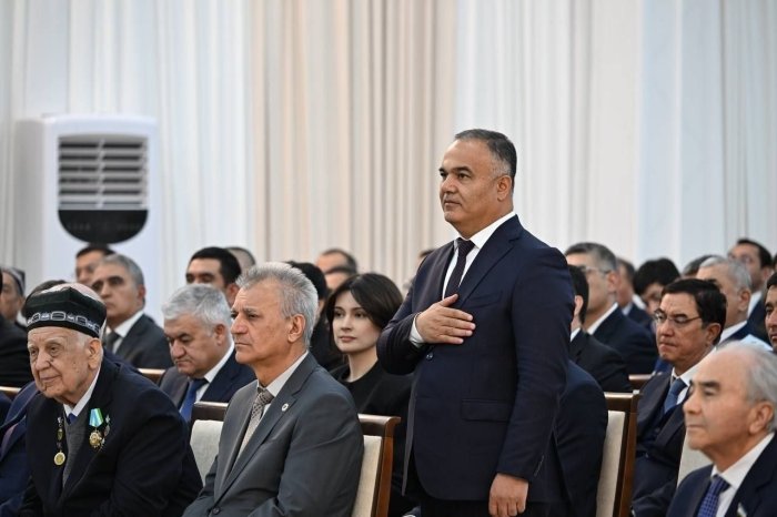 Адиз Бобоев Самарқанд вилояти ҳокими лавозимига тасдиқланди