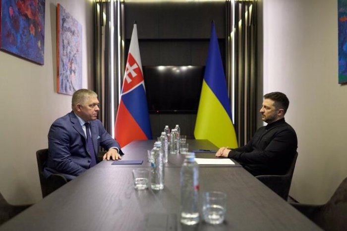 Fiso va Zelenskiy Ujgorodda uchrashdi