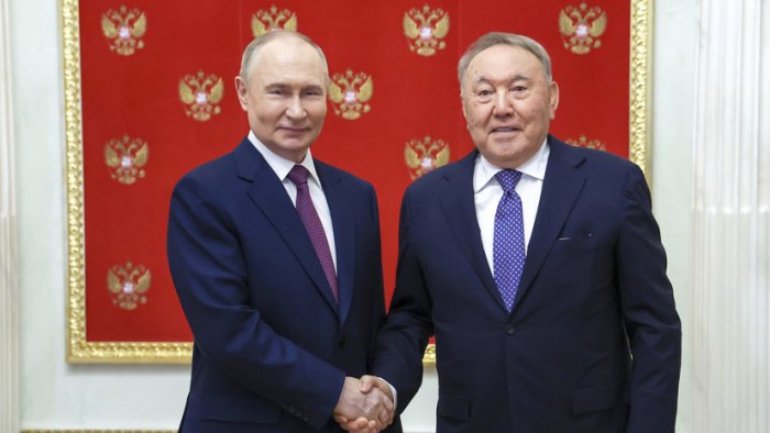 Тўқаев: Путин Евроосиё интеграцияси бошида турган Назарбоевни қадрлайди