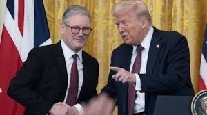 Кир Стармер ва Доналд Трамп суҳбатлашди