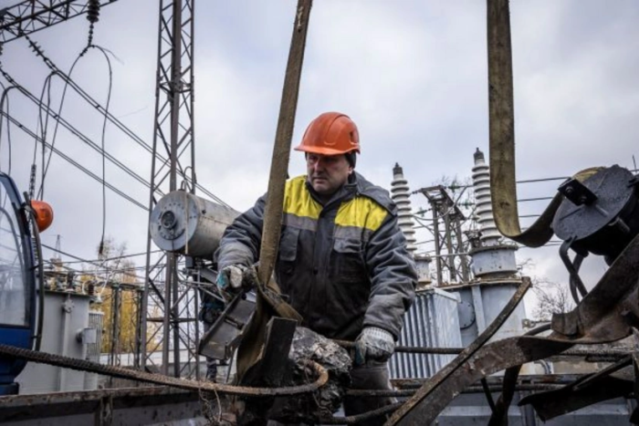 Rossiyaning yirik hujumidan keyin Ukrainada barcha issiqlik elektr stansiyalari faoliyatini to‘xtatdi
