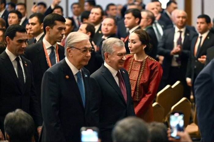 O‘zbekiston Prezidenti “Markaziy Osiyo + Yaponiya” muloqotining biznes forumida ishtirok etdi