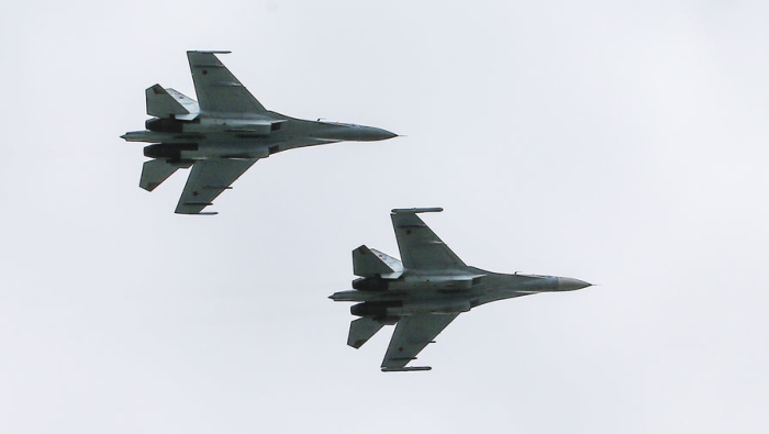 Украина Қуролли кучлари учувчиси ўғирлаб кетилган Су-27 самолётида Россияга қочиб кетди