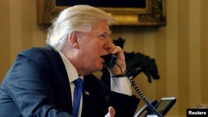 Трамп Қатардан Исроил зарбаси учун узр сўради