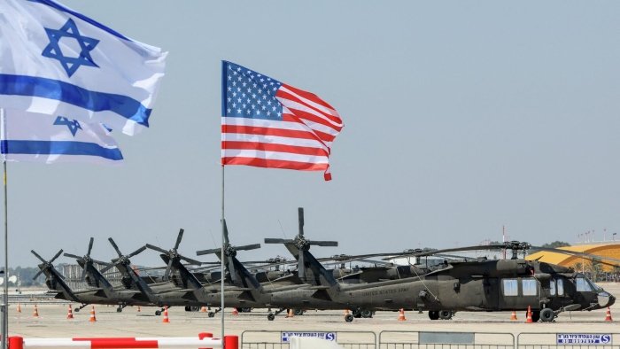 AQShda Isroilga harbiy yordamni to‘xtatish talab qilindi: Tramp siyosatiga qarshi bayonot