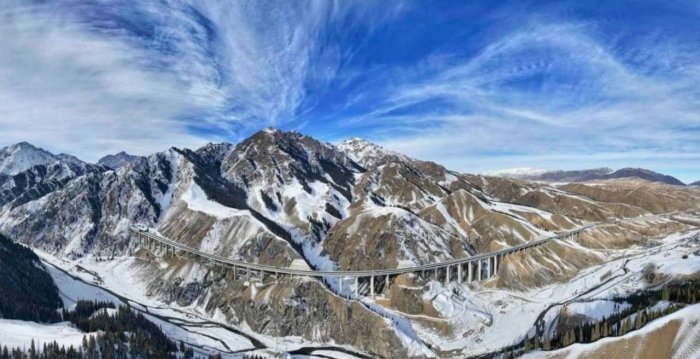 Хитойда дунёдаги энг узун автомобил йўли туннели очилди