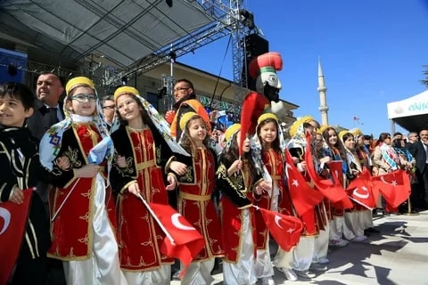Turkiyada Navro‘z qanday nishonlanadi?