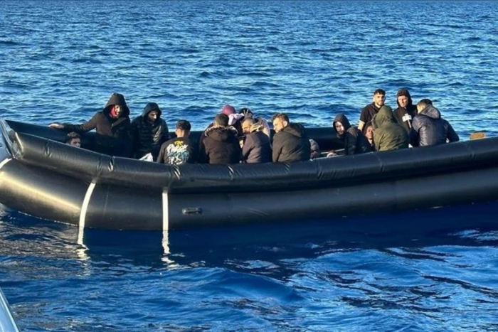 Gresiyada muhojirlarni olib ketayotgan qayiq halokatga uchradi