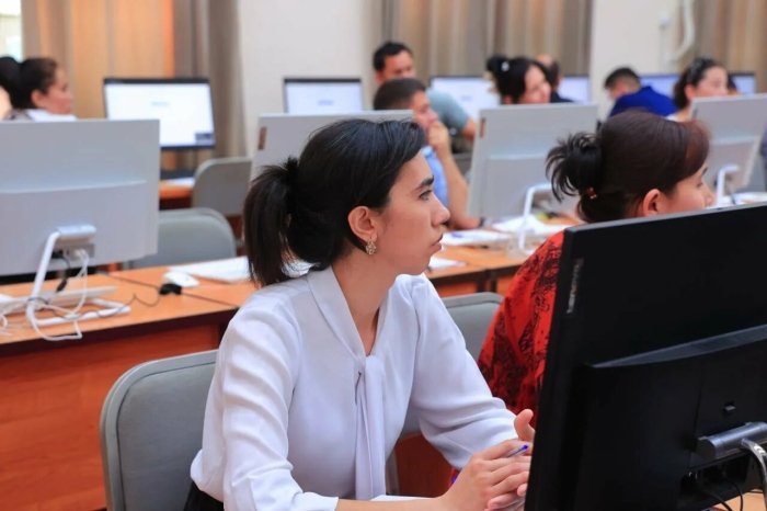 Konstitusiyaviy sud pedagoglar bilan muddatli shartnoma tuzishni Konstitusiyaga zid deb topgan