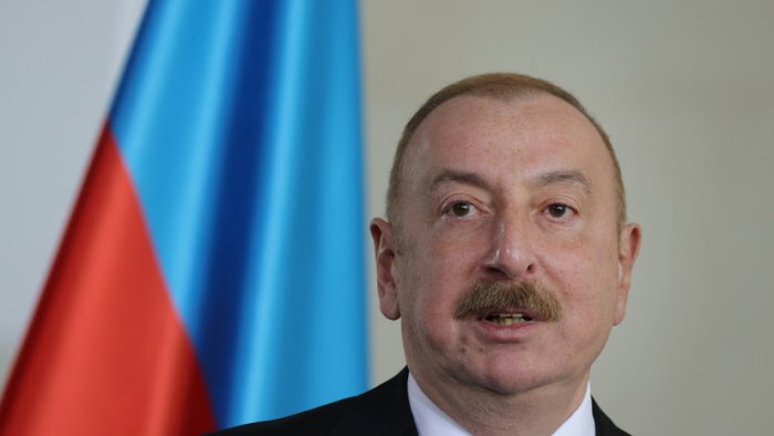 Алиев Озарбайжонда давлат тўнтаришига уриниш ҳақида гапирди