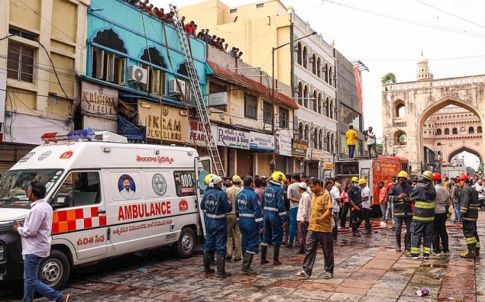 Hindistondagi yong‘inda 17 kishi halok bo‘ldi, ularning yarmi bolalar
