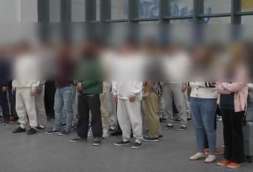 AQShdan deportasiya qilingan o‘zbekistonliklar vatanga qaytarildi
