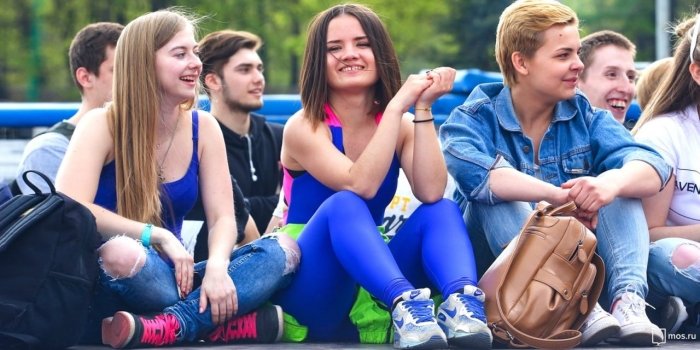 Тадқиқотларга кўра, "Зумерлар" яьни Z авлод вакиллари тарихдаги энг муаммоли ва омадсиз авлодга айланмоқда