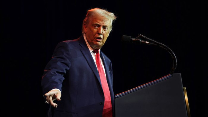 Трамп Венесуэладаги вазият бўйича нефть компаниялари билан учрашув ўтказади