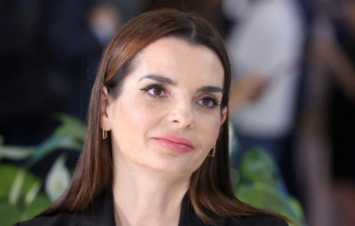  Gagauziya rahbari Yevgeniya Gusul yetti yillik qamoq jazosiga hukm qilindi