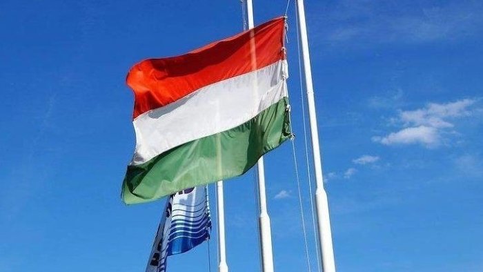 Vengriya parlamenti XJSdan chiqishni yakunladi