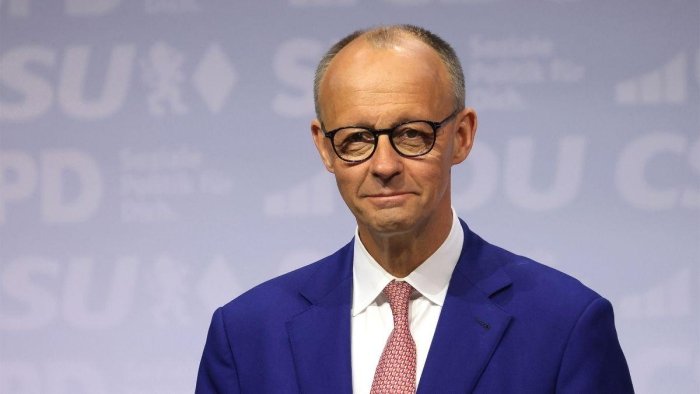 Мерц Украинадаги уруш тугашига умид қилишини айтди