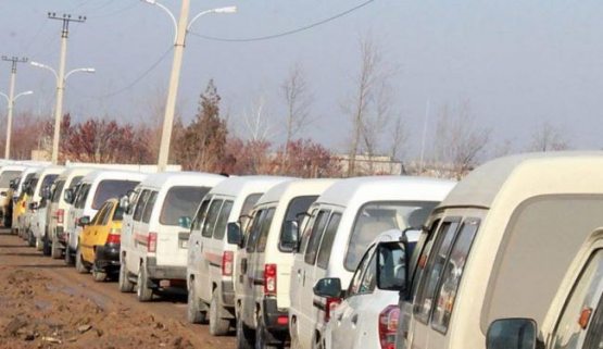 Farg‘onada hamma yerda navbat: Metan “zapravka” – navbat. Benzin – navbat. Hech bir “zapravka”da plastik o‘tmaydi, bankomat – navbat